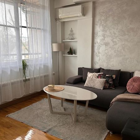 Apartman Bella Novi Beograd Bezanija Экстерьер фото